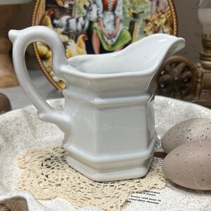 Vintage Mid 20th Century Haeger French White Hexagon creamer